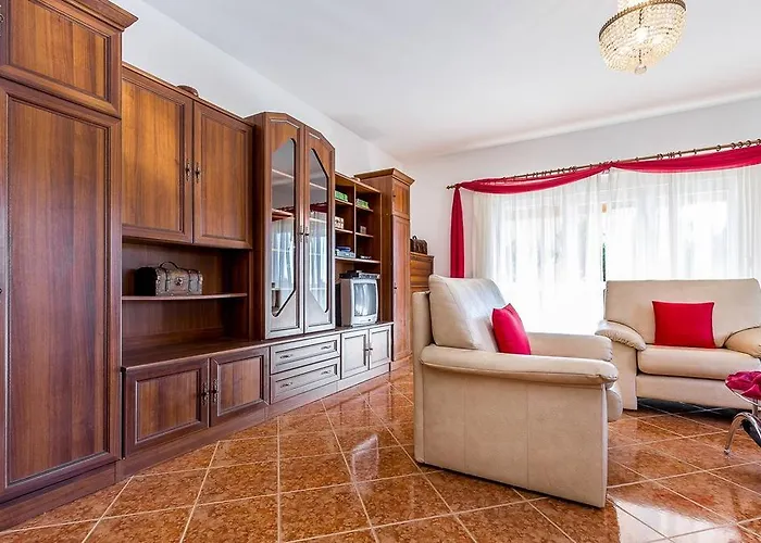 House Vesna Лижнян