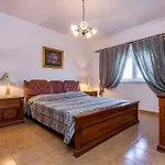 House Vesna *