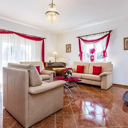 Holiday home Vesna *