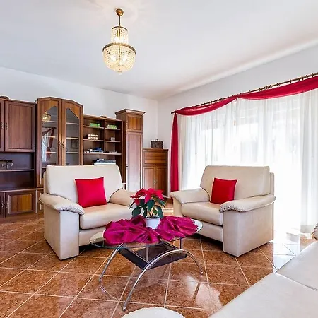 House Vesna